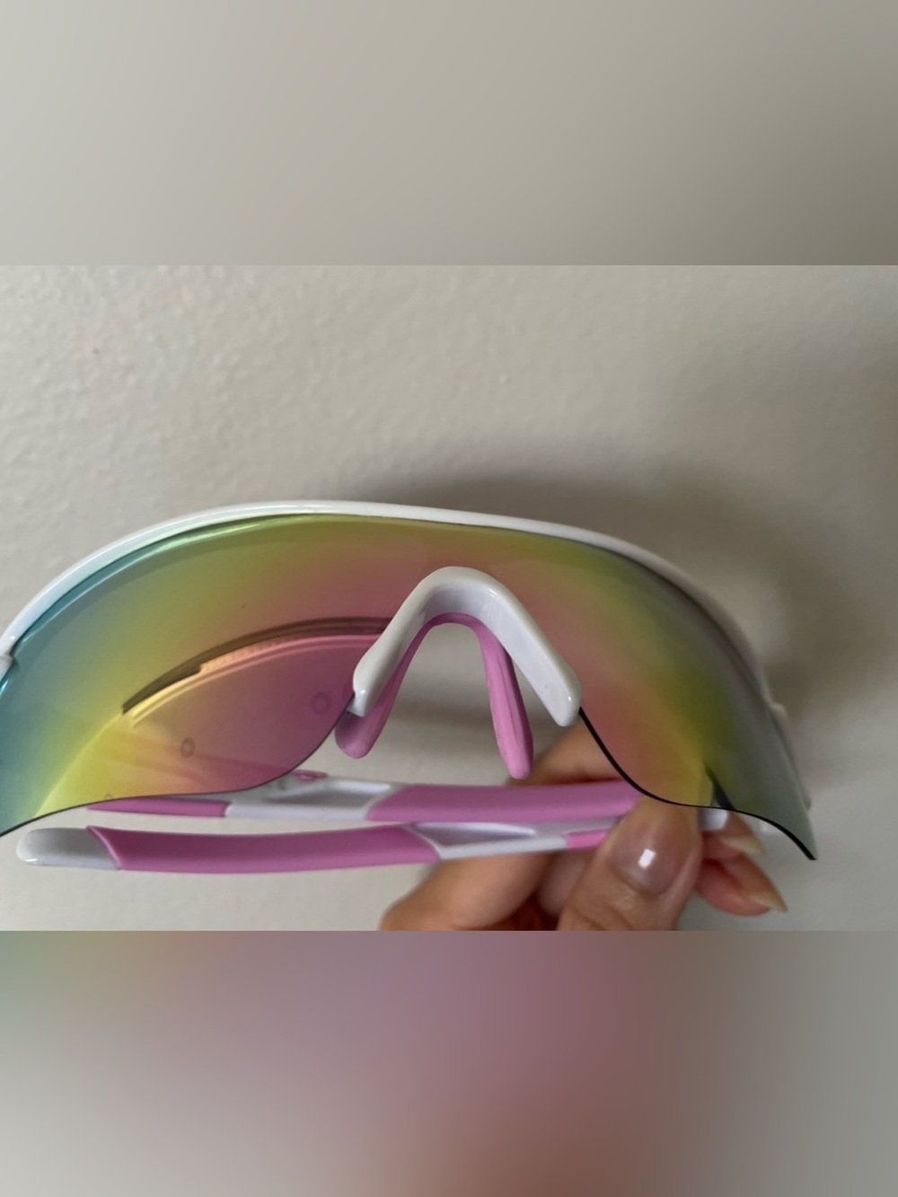 Womens BEACOOL Sport Sunglasses - Pink/White Polarized Lens
